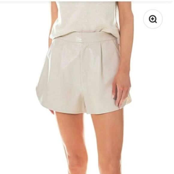 Grey Lab High Waisted Faux Leather Shorts Cream Size Small Neutral - Picture 1 of 13